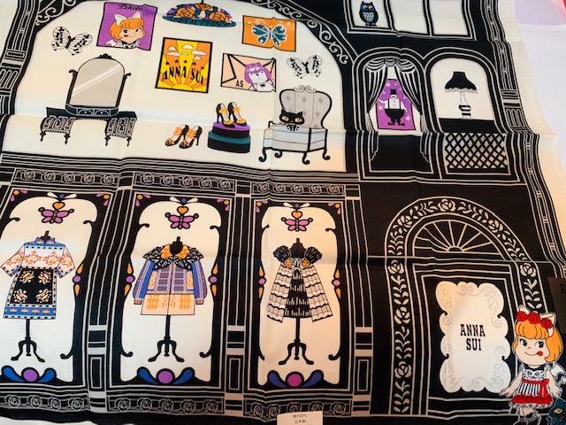 2018 Peko x Anna Sui 印花大方巾-黑白色