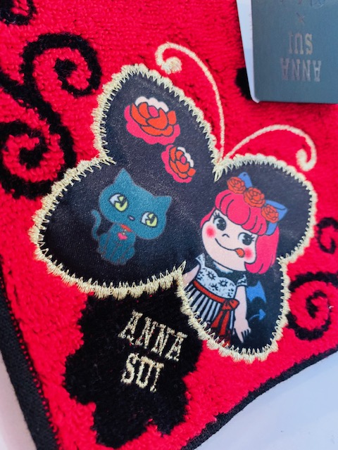 2018 Peko x Anna Sui 小巾-紅