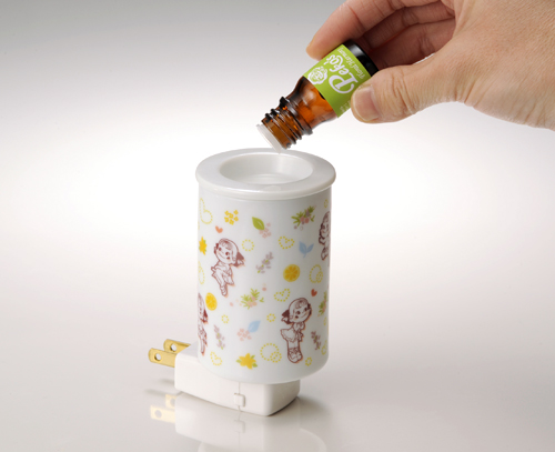 2012 Peko 陶器香薰瓶