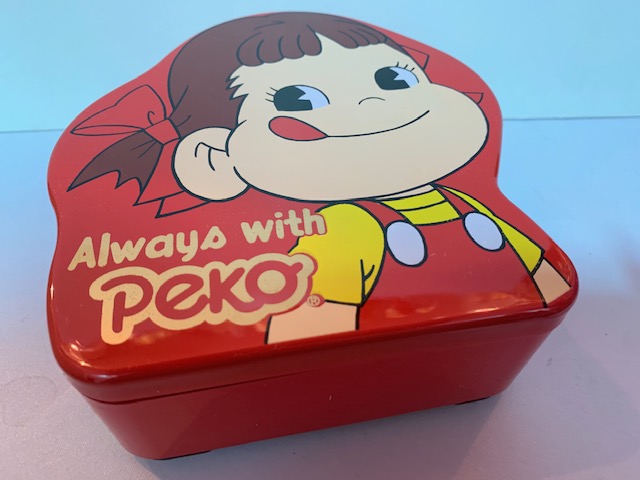 90's  Peko 菓子盒