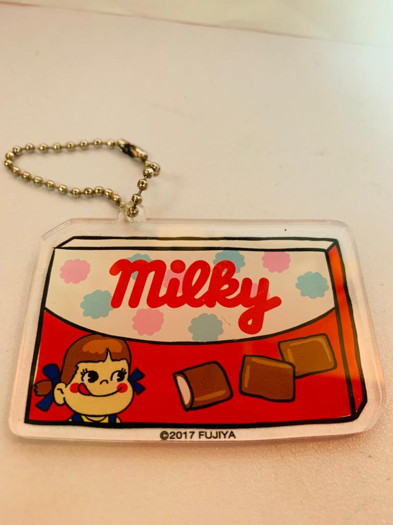 2018 Peko 亞加力匙扣 (Milky)
