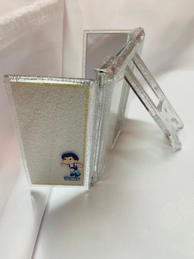 90's Peko 摺合鏡