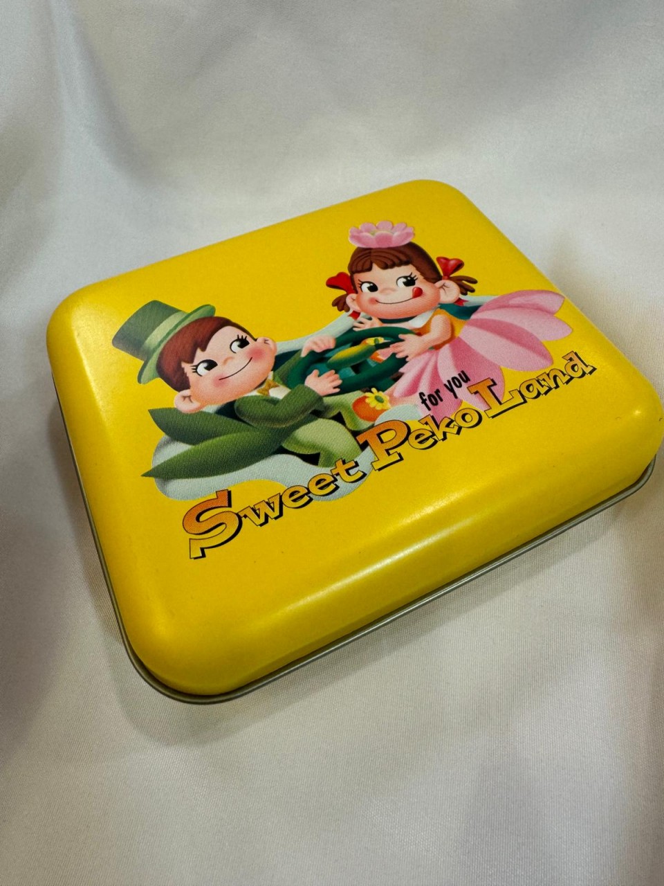 05 Sweet Peko Land 糖缶 (Peko Poko)
