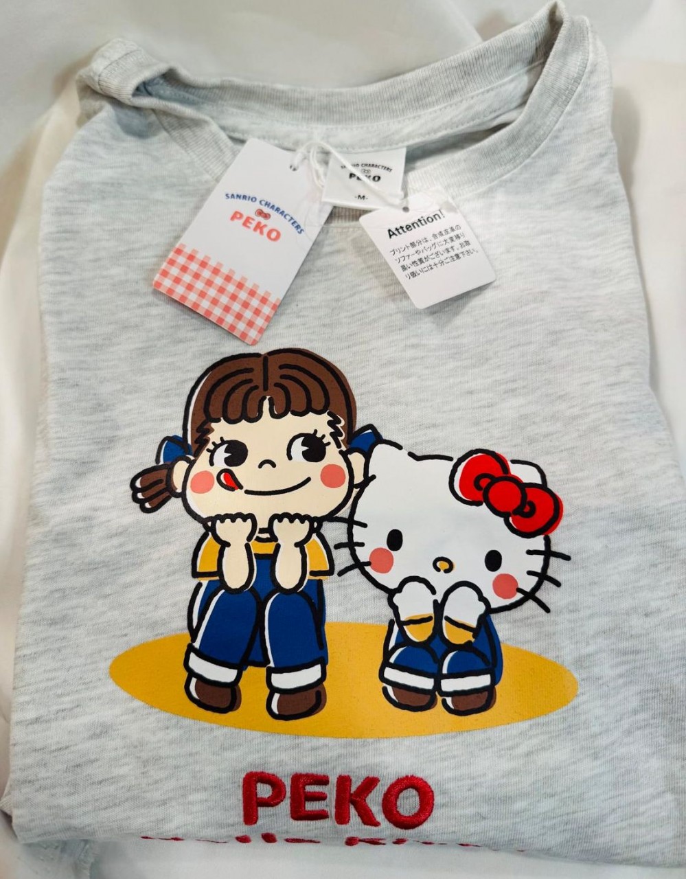 ...2026 Peko x Hello Kitty 刺繡 Tee (M size)