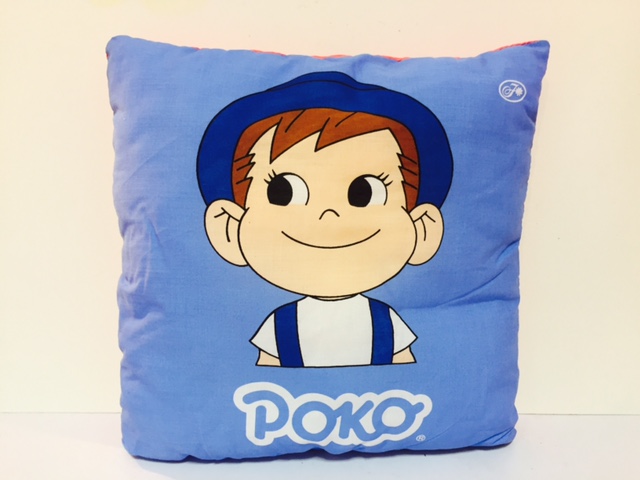 01 Peko Poko cushion