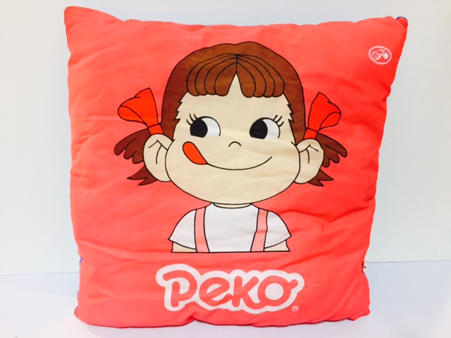 01 Peko Poko cushion