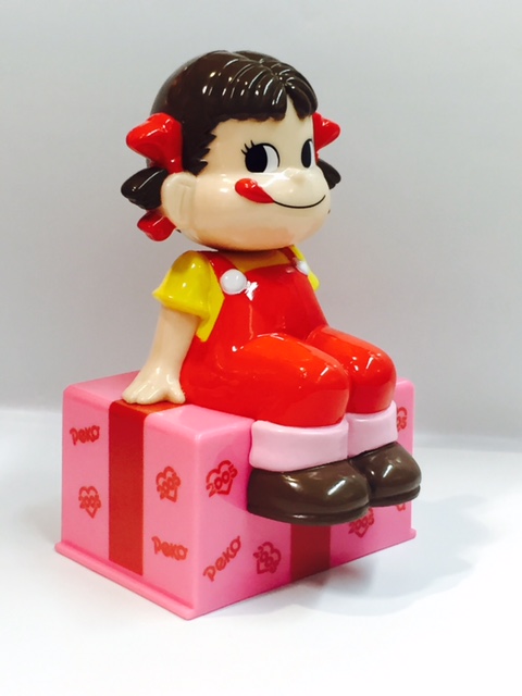 05 Peko 貯金箱-紅底座