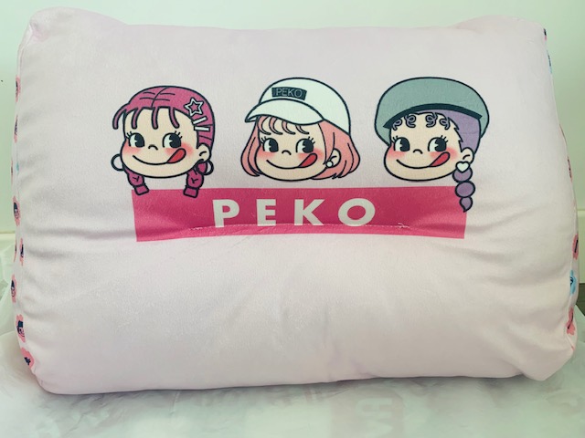 2020 Peko 特大 三角 Cushion