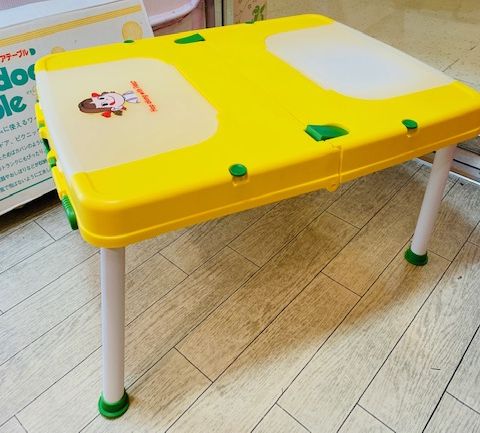 1992 Peko 摺合小桌連餐具