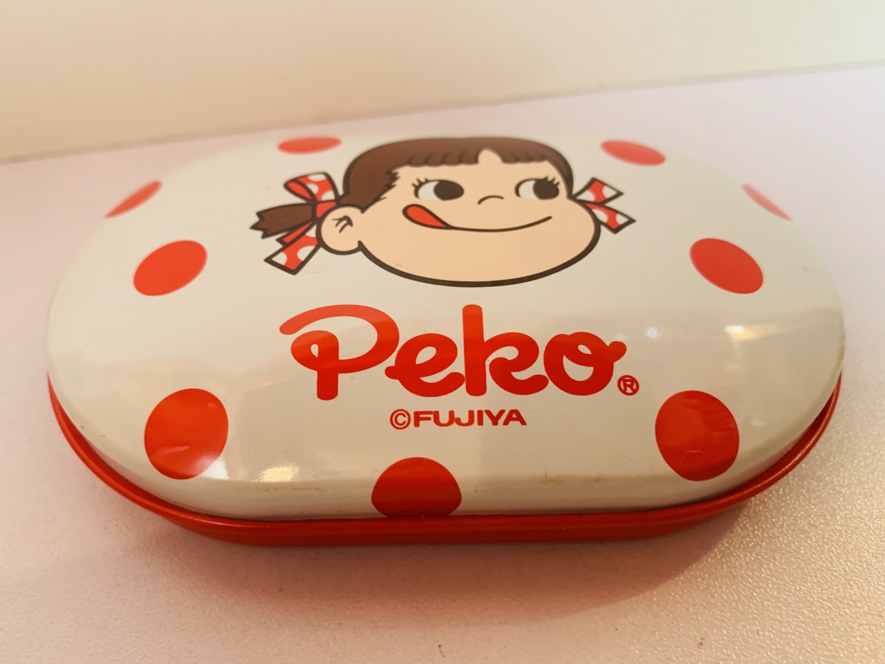 90’s Peko 鐵盒連藥用膠布