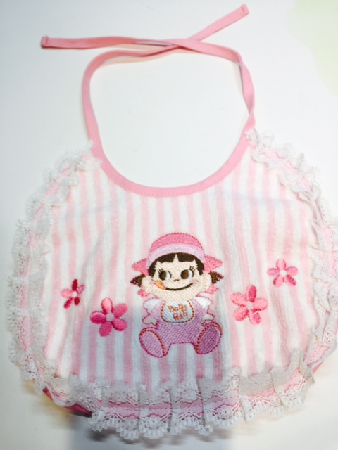 06 Baby Peko 口水肩