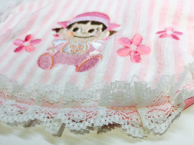 06 Baby Peko 口水肩