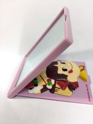 09 Peko 折合鏡