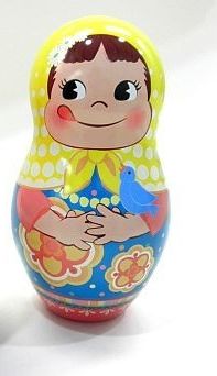 2010 Peko 俄羅斯娃娃人形缶-花(大)