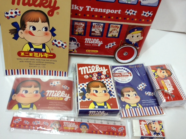 2012 Peko 秘密寶箱-London Bus 付Milky 精品7件
