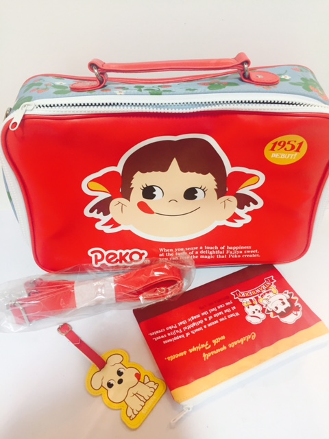 09 Peko 小旅行包 內附小袋&吊牌 (PVC)