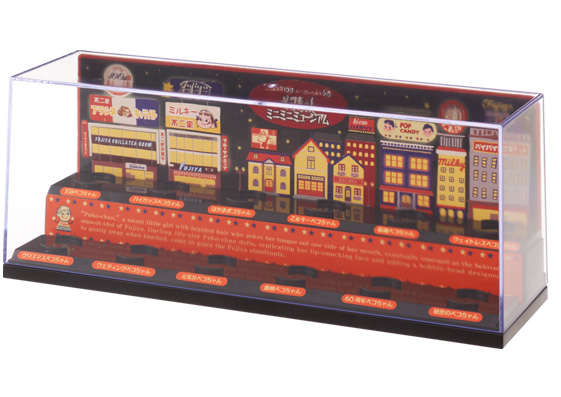 2010 mini mini Peko museum 收納箱(不包人形)