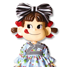 2015 Peko 蝴蝶結草莓人形