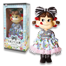 2015 Peko 蝴蝶結草莓人形